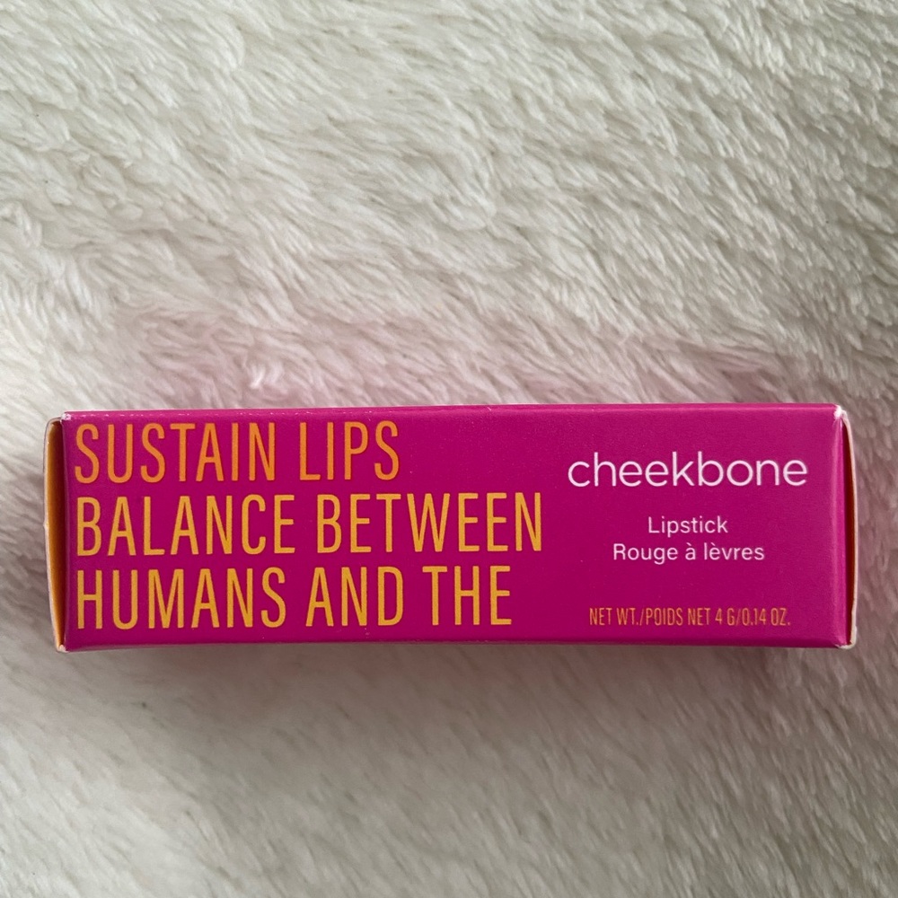 Cheekbone Lipstick 💄 Makoc